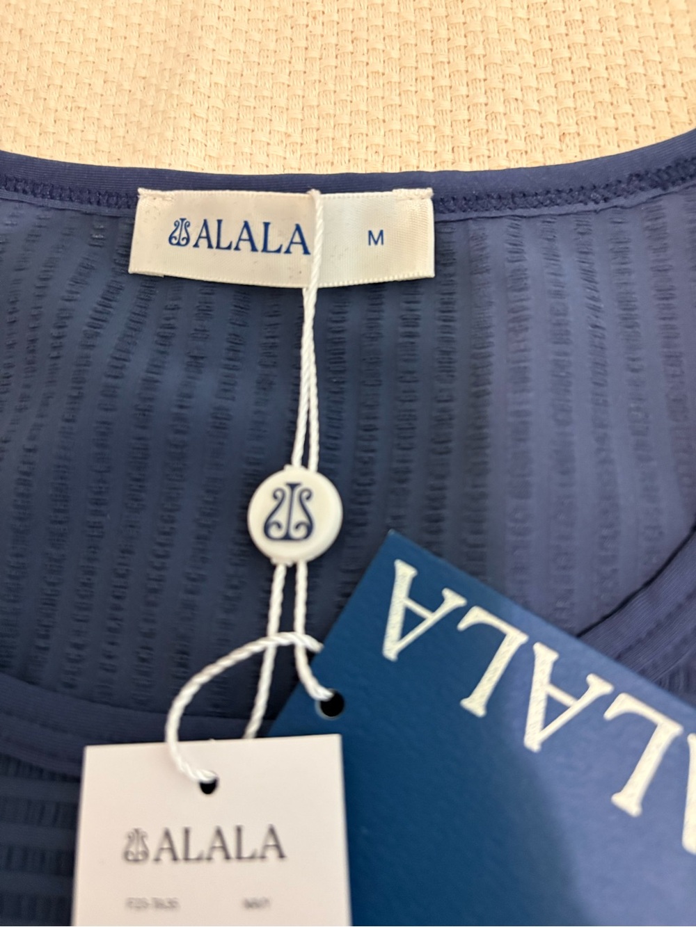 NWT Alala Navy Textured Active Tank Top Sz Medium!